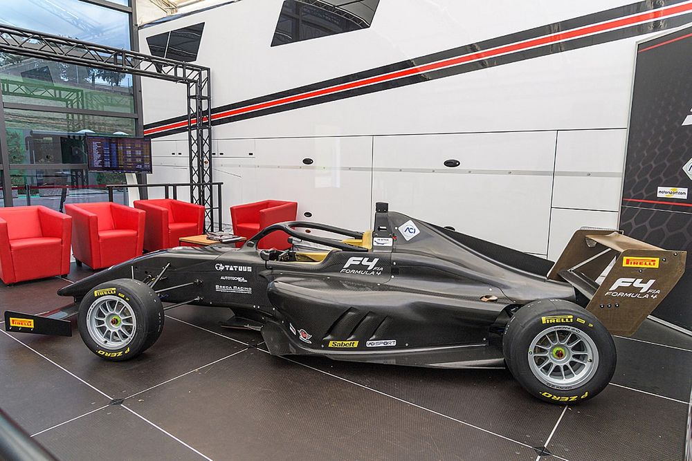 F4 car